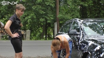 Catfight At The Carwash Screencap 21 on www.sinx.com