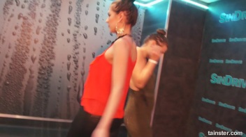 Amateur Cuties Shake It In The Shower! Screencap 25 on www.sinx.com