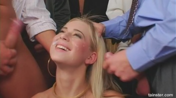 Pissy Pussy Pie Screencap 80 on www.sinx.com