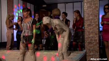 Mud Me Properly Screencap 56 on www.sinx.com