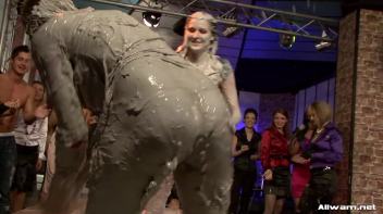 Mud Me Properly Screencap 66 on www.sinx.com