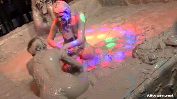 Mud Me Properly Screencap 77 on www.sinx.com