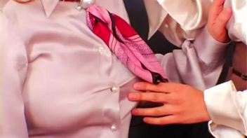 Caught in a Yellow Downpour Screencap 9 on www.sinx.com