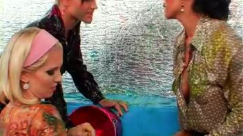 Fully Clothed Jell-O Nastiness Screencap 115 on www.sinx.com