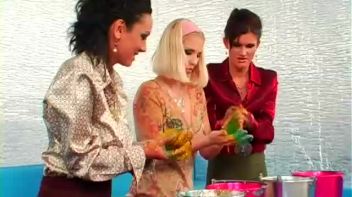 Fully Clothed Jell-O Nastiness Screencap 22 on www.sinx.com