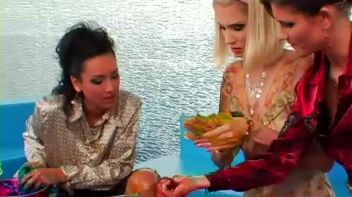 Fully Clothed Jell-O Nastiness Screencap 26 on www.sinx.com