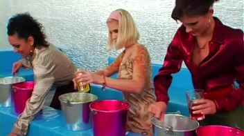 Fully Clothed Jell-O Nastiness Screencap 8 on www.sinx.com