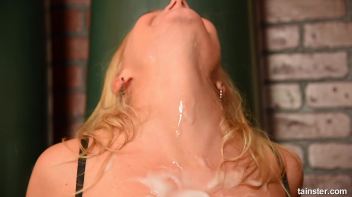 Kristina is all over this Slime Wave cock Screencap 22 on www.sinx.com