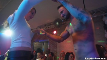 Party Hardcore Gone Crazy Vol. 37 Part 3 - Cam 2 Screencap 25 on www.sinx.com