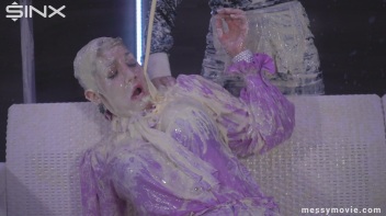 Feisty Blondes' Messy Milkshake Rumble Screencap 91 on www.sinx.com