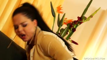 Badass Beauties In Black Screencap 41 on www.sinx.com