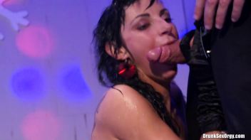 Winter Fuck Jam Part 6 - Shower Cam Screencap 2 on www.sinx.com