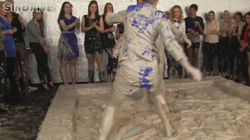 Muddy Wrestling: Nicole Vice vs. Valentina Ross Screencap 19 on www.sinx.com