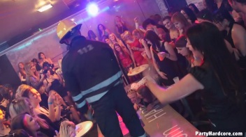 Party Hardcore Gone Crazy Vol. 10 Part 3 - Cam 1 Screencap 99 on www.sinx.com
