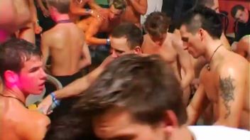 Twinks In Heat Part 4 Screencap 16 on www.sinx.com