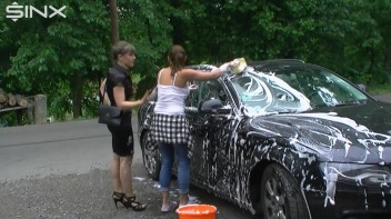 Catfight At The Carwash Screencap 16 on www.sinx.com