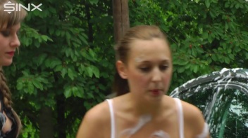 Catfight At The Carwash Screencap 30 on www.sinx.com