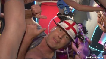 Bikini Beach Balls Part 5 - Cam 1 Screencap 73 on www.sinx.com