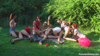 Oiled up Sluts Part Cam 2 Screencap 84 on www.sinx.com