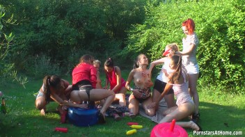 Oiled up Sluts Part Cam 2 Screencap 38 on www.sinx.com