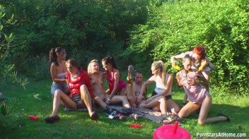 Oiled up Sluts Part Cam 2 Screencap 43 on www.sinx.com