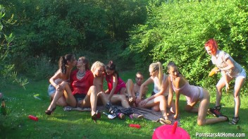 Oiled up Sluts Part Cam 2 Screencap 44 on www.sinx.com