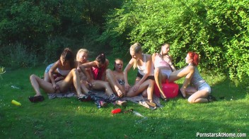 Oiled up Sluts Part Cam 2 Screencap 73 on www.sinx.com