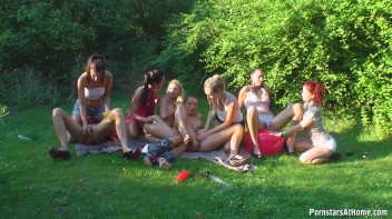 Oiled up Sluts Part Cam 2 Screencap 78 on www.sinx.com