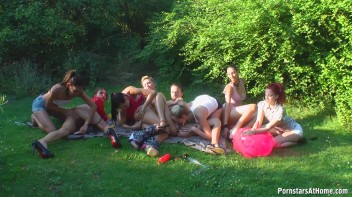 Oiled up Sluts Part Cam 2 Screencap 81 on www.sinx.com