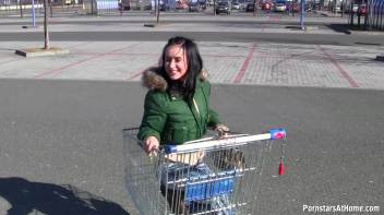 Shopping For A Blowjob Screencap 108 on www.sinx.com