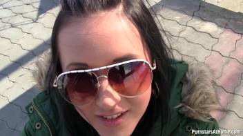 Shopping For A Blowjob Screencap 12 on www.sinx.com