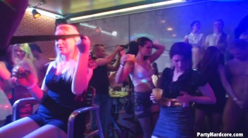 Party Hardcore Gone Crazy Vol. 35 Part 6 - Cam 3 Screencap 41 on www.sinx.com