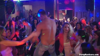 Party Hardcore Gone Crazy Vol. 1 Part 2 - Cam 2 Screencap 21 on www.sinx.com