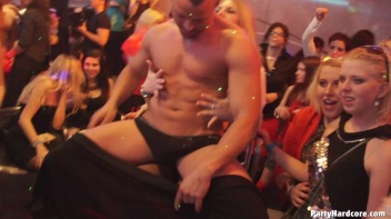 Party Hardcore Gone Crazy Vol. 10 Part 4 - Cam 1 Screencap 16 on www.sinx.com