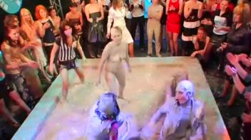 Dionne Darling vs. Christina Lee Screencap 84 on www.sinx.com