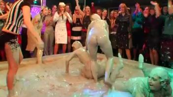 Dionne Darling vs. Christina Lee Screencap 86 on www.sinx.com