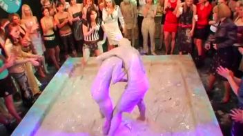 Dionne Darling vs. Christina Lee Screencap 94 on www.sinx.com