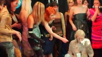 Dionne Darling vs. Christina Lee Screencap 38 on www.sinx.com