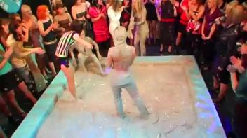 Dionne Darling vs. Christina Lee Screencap 50 on www.sinx.com