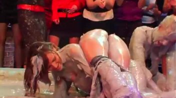 Dionne Darling vs. Christina Lee Screencap 62 on www.sinx.com