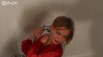 Babe Drenches Her Clothed Body In Water Screencap 11 on www.sinx.com