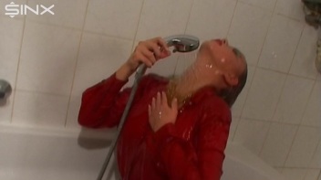 Babe Drenches Her Clothed Body In Water Screencap 14 on www.sinx.com