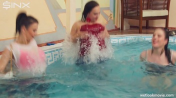 Group Of Girlfriends Go Swimming In Jeans Screencap 54 on www.sinx.com