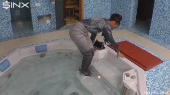 Fully Clothed Hot Tub Hotness Screencap 21 on www.sinx.com