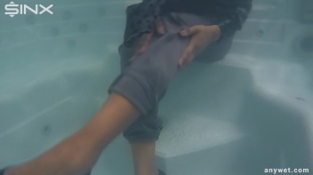 Fully Clothed Hot Tub Hotness Screencap 29 on www.sinx.com