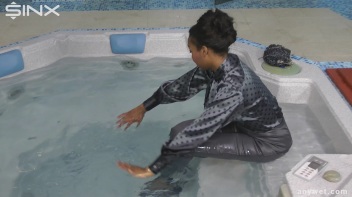 Fully Clothed Hot Tub Hotness Screencap 39 on www.sinx.com