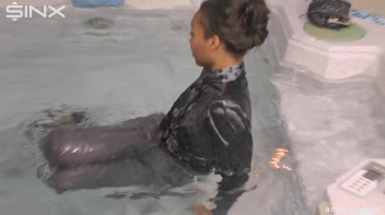 Fully Clothed Hot Tub Hotness Screencap 48 on www.sinx.com