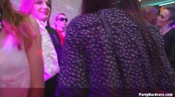 Party Hardcore Gone Crazy Vol. 34 Part 1 - Cam 3 Screencap 100 on www.sinx.com