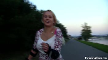 Welli Still A Slut On Wheels Screencap 9 on www.sinx.com