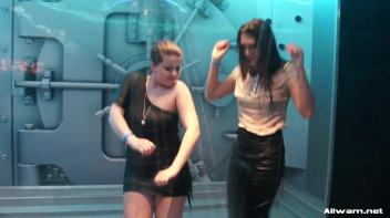 Soaking Wet Sexy Dancing Screencap 21 on www.sinx.com